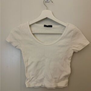 Brandy Melville cropped top (New w/o Tag)